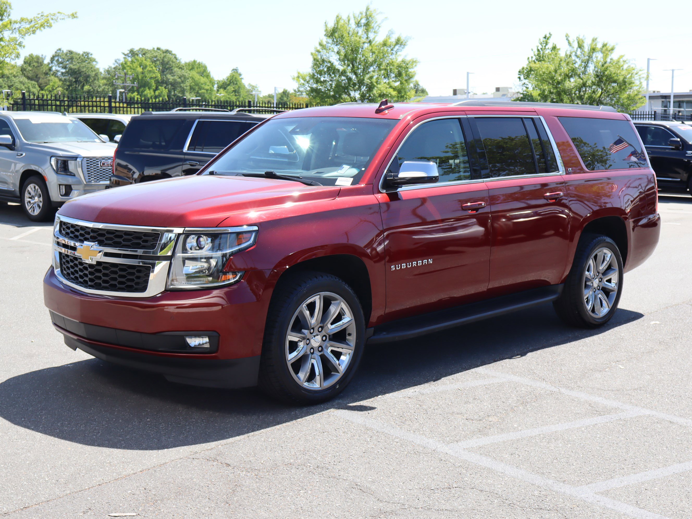 Used 2017 Chevrolet Suburban LT AWD/4WD image 5