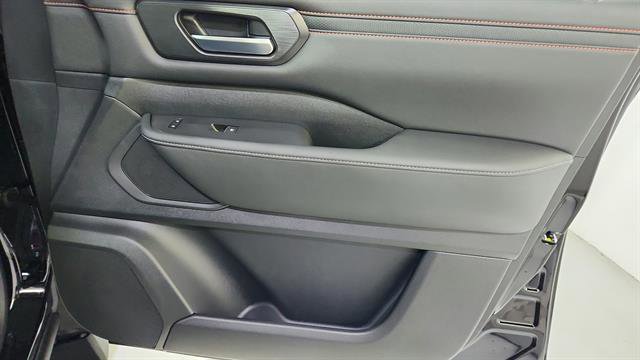 New 2026 Nissan Armada PRO-4X image 32