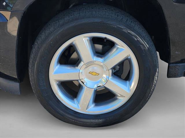 Used 2013 Chevrolet Suburban LT w/ Luxury Package AWD/4WD image 23