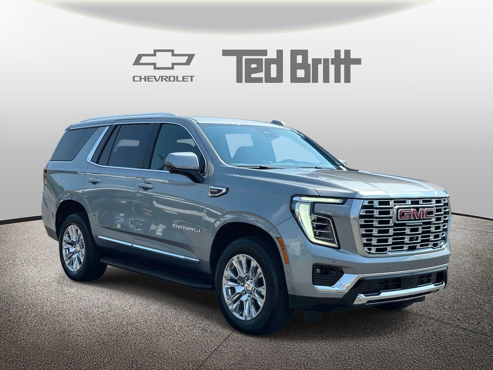 Certified 2025 GMC Yukon Denali AWD/4WD image 3