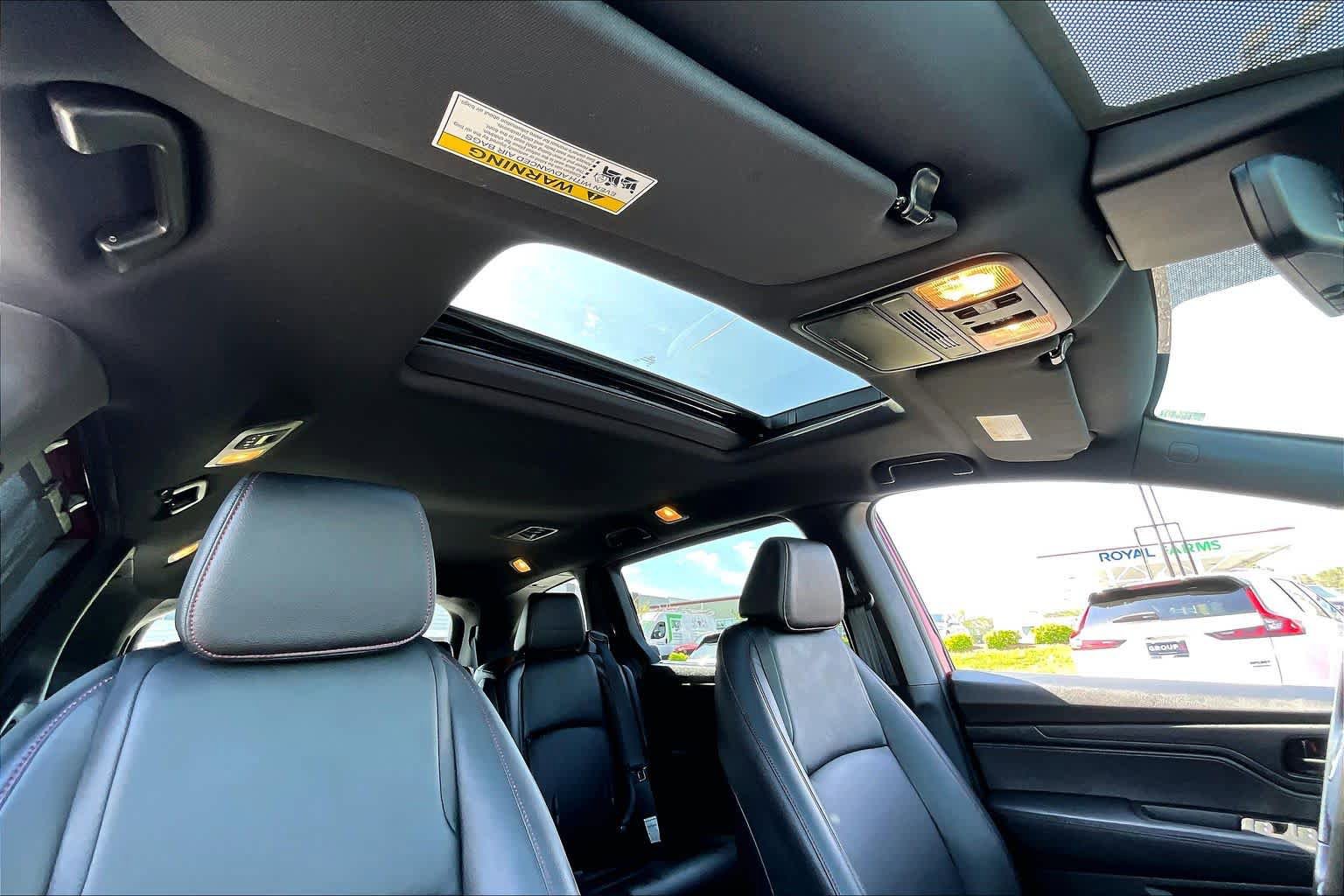 Used 2023 Honda Odyssey Sport image 14