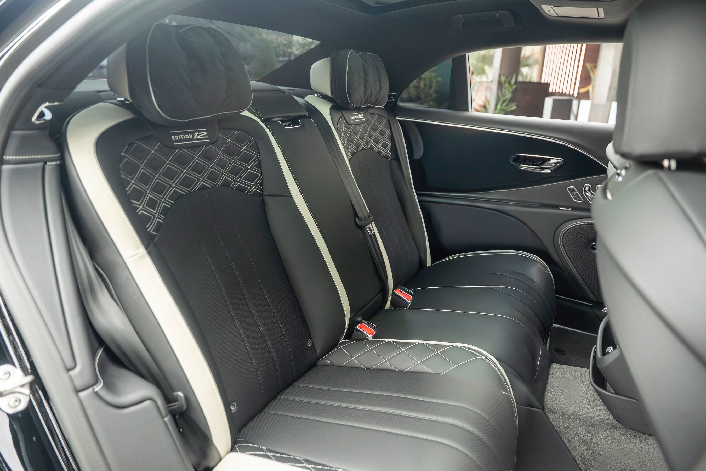 Used 2024 Bentley Flying Spur W12 AWD/4WD image 19