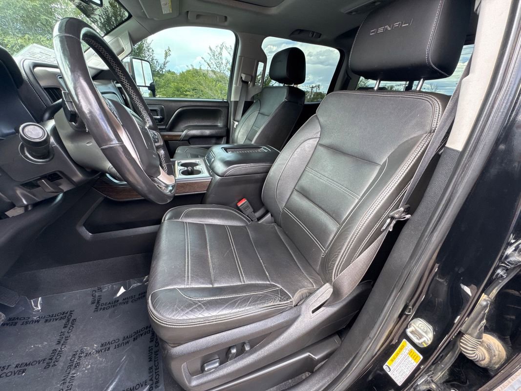 Used 2019 GMC Sierra 2500 Denali w/ Duramax Plus Package image 11