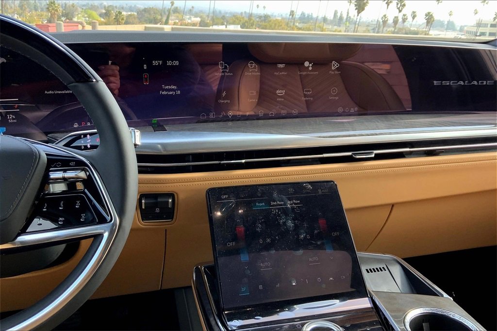 New 2025 Cadillac Escalade IQ Luxury 2 image 8