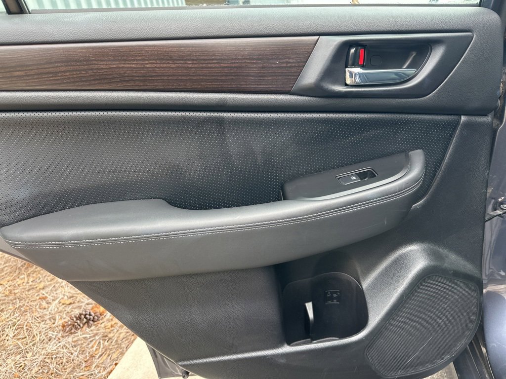 Used 2016 Subaru Legacy 3.6R Limited image 20