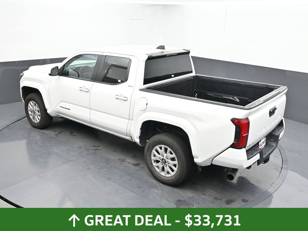 Used 2024 Toyota Tacoma SR5 AWD/4WD image 31