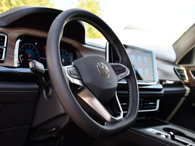 New 2026 Volkswagen Atlas SE image 11