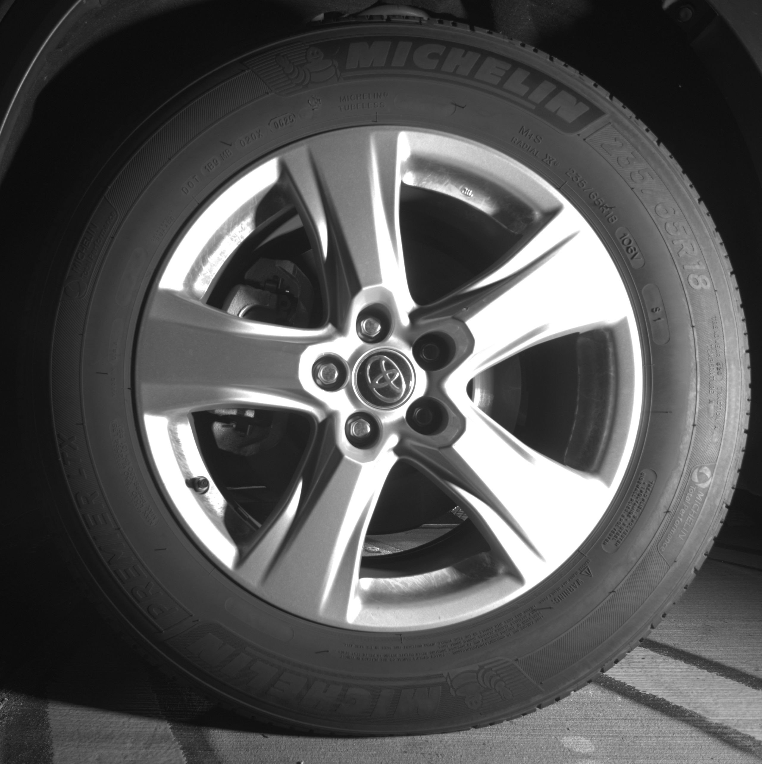 Used 2025 Toyota Highlander LE image 12