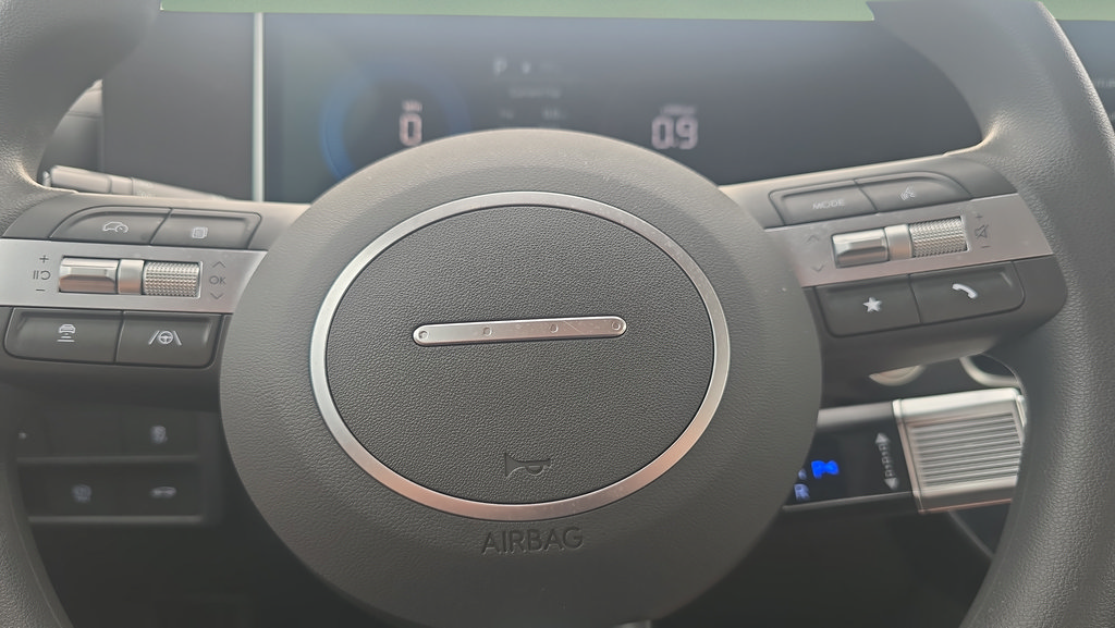 Used 2025 Hyundai Sonata SEL FWD image 11