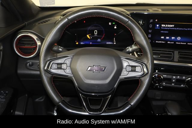 Used 2024 Chevrolet Trax RS w/ Sunroof Package FWD image 6