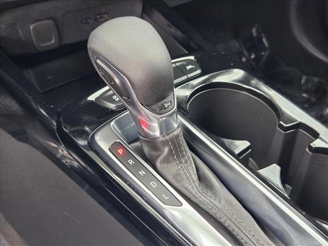 Used 2025 Chevrolet Trax LT w/ LT Convenience Package image 12