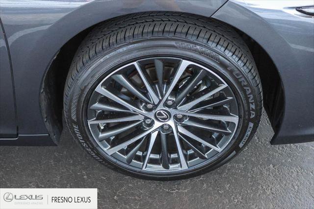 Certified 2025 Lexus ES 300h w/ Premium Package FWD image 9
