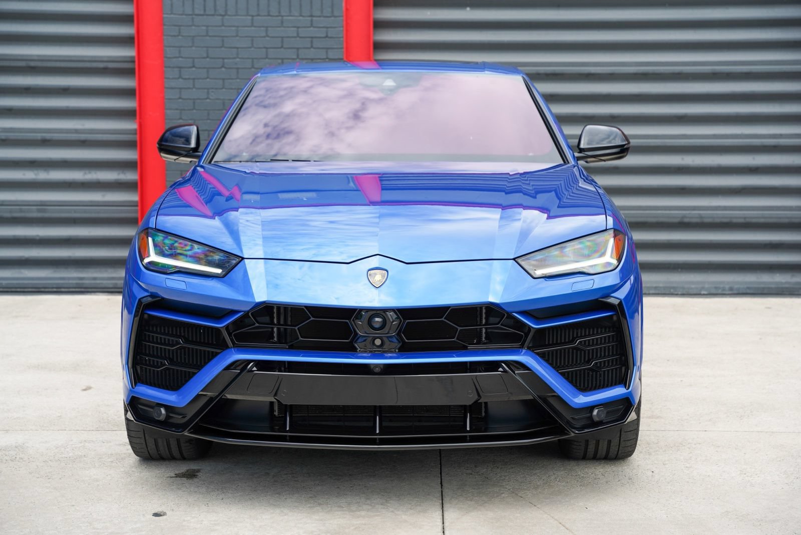 Used 2022 Lamborghini Urus AWD/4WD image 2