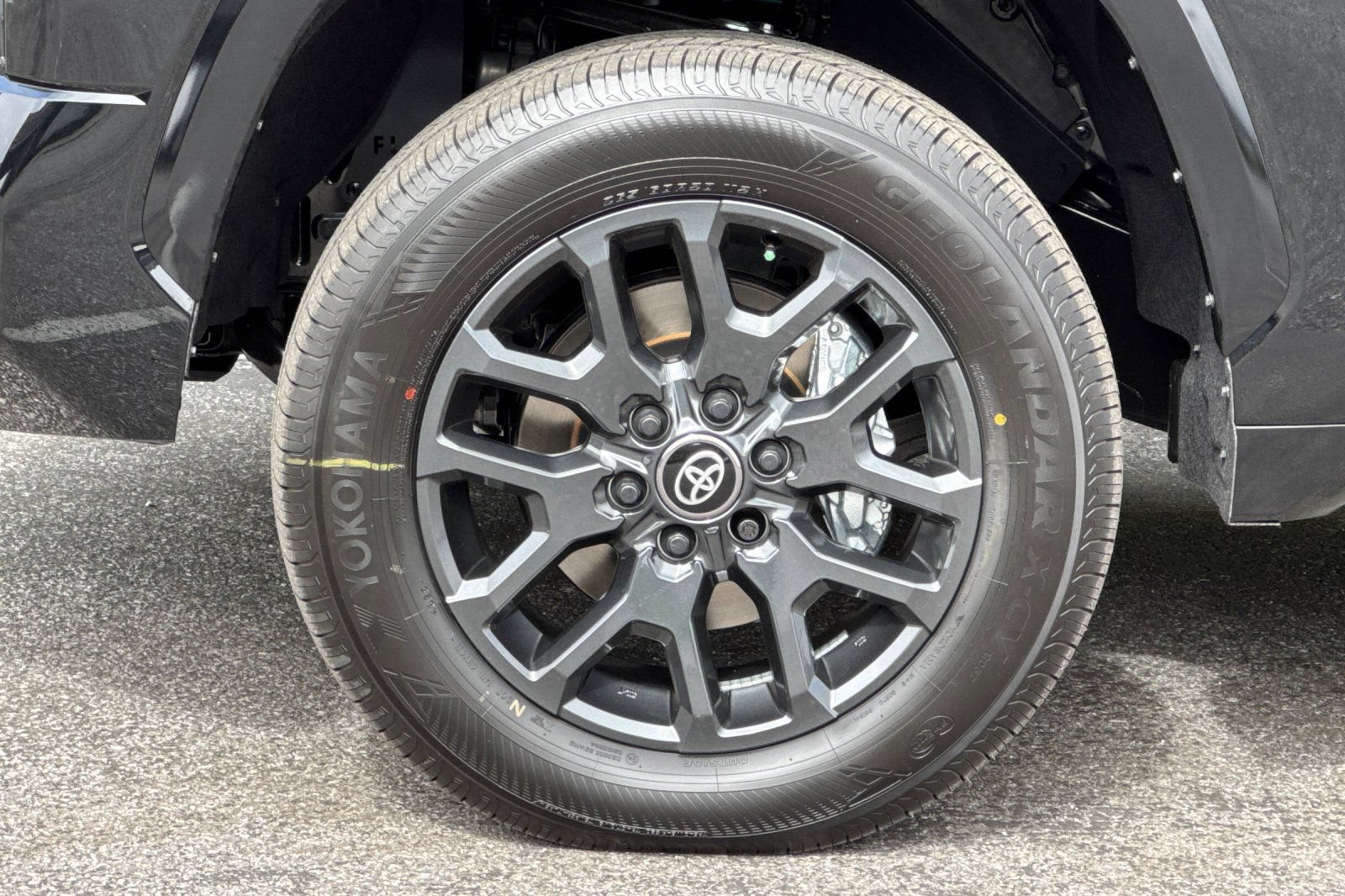 New 2026 Toyota Tundra Platinum AWD/4WD image 31