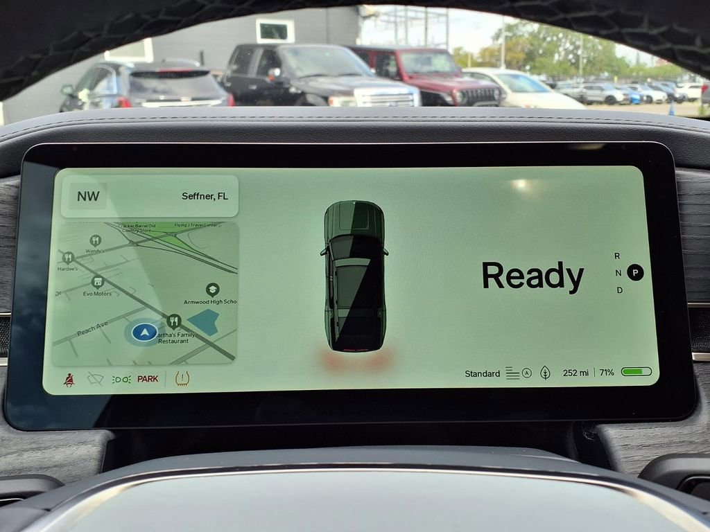 Used 2024 Rivian R1S Adventure image 40