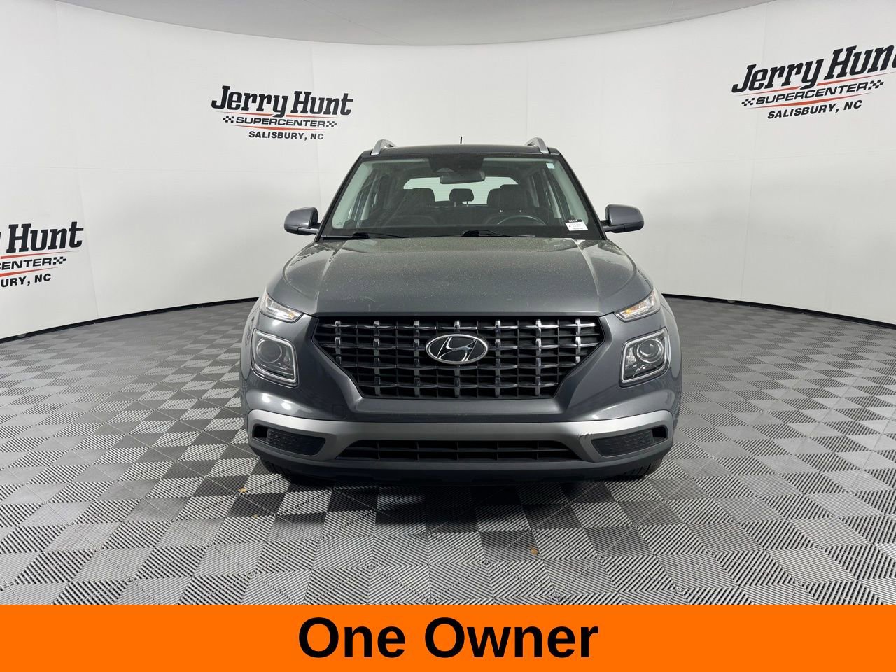 Used 2025 Hyundai Venue SEL image 5