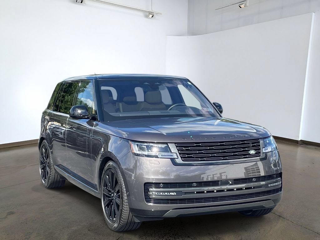 Certified 2023 Land Rover Range Rover Long Wheelbase SE AWD/4WD image 3