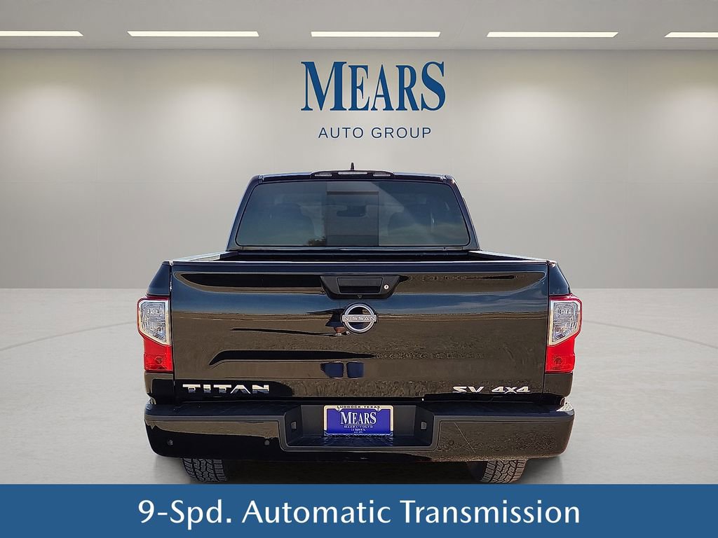 Used 2023 Nissan Titan SV image 5
