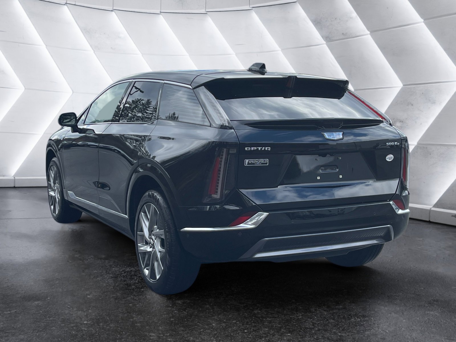 Used 2025 Cadillac Optiq Luxury 1 AWD/4WD image 4