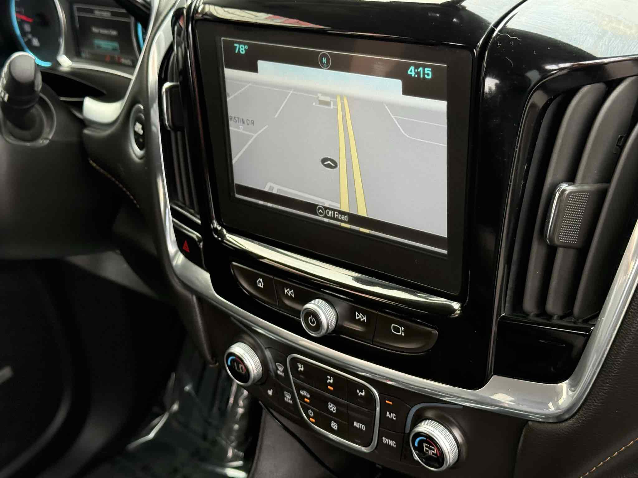 Used 2018 Chevrolet Traverse LT image 33