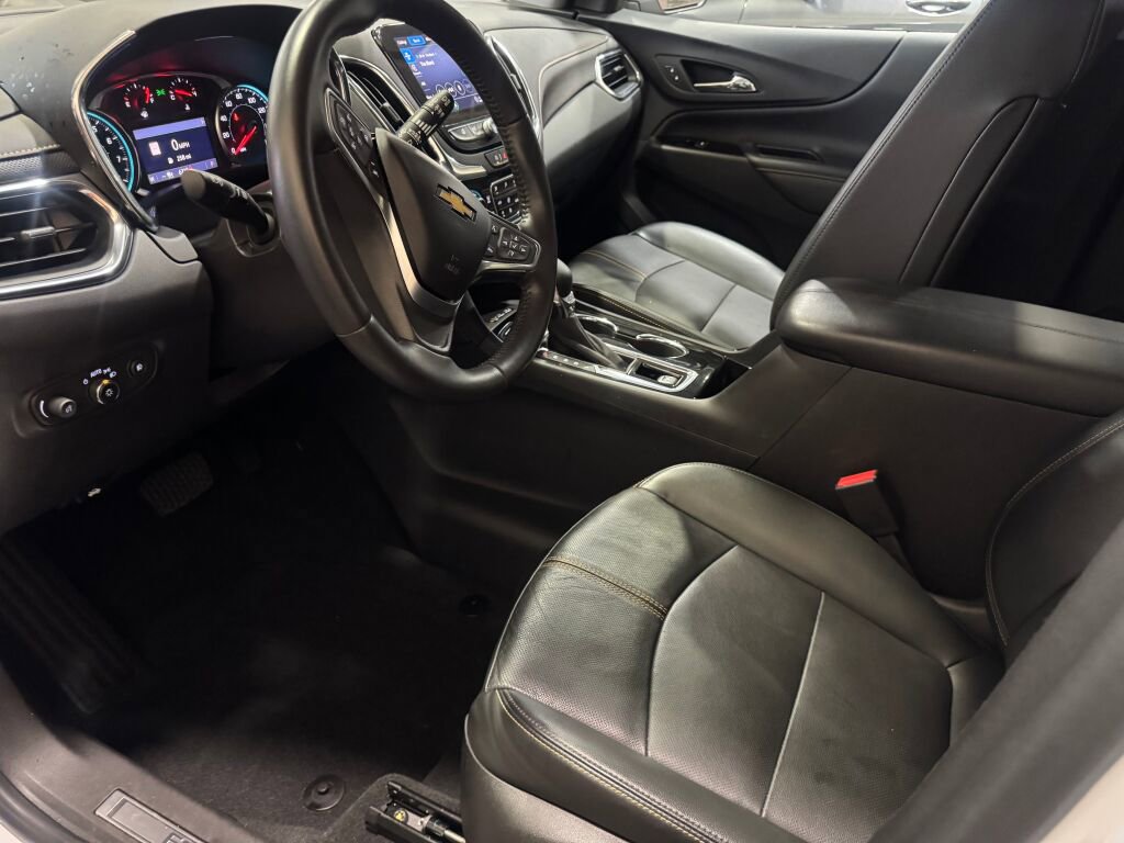 Used 2022 Chevrolet Equinox Premier image 9