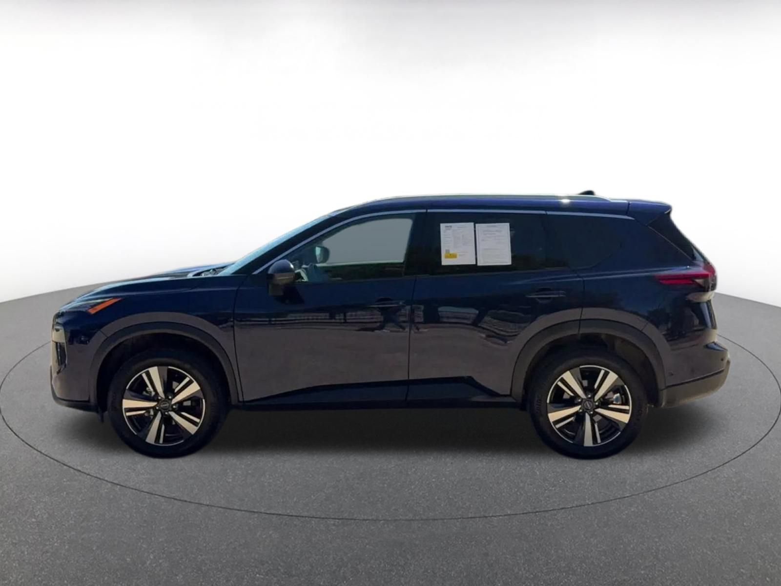 Used 2026 Nissan Rogue SL FWD image 8