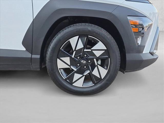Used 2025 Hyundai Kona SEL FWD image 23