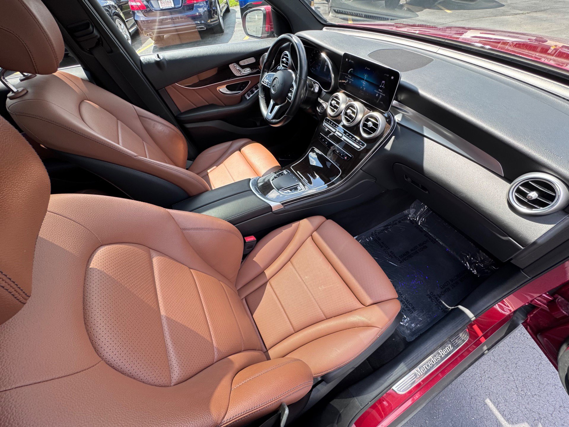 Used 2021 Mercedes-Benz GLC 300 4MATIC image 34
