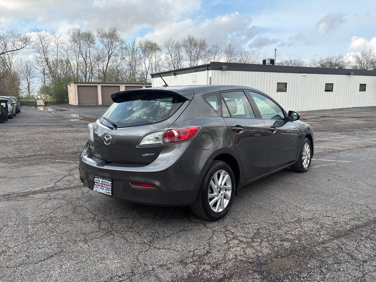 Used 2013 MAZDA MAZDA3 i Grand Touring FWD image 5