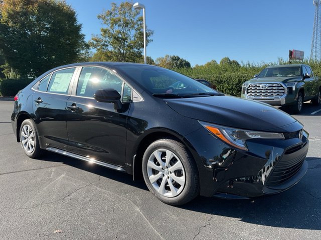 New 2027 Toyota Corolla LE FWD image 4