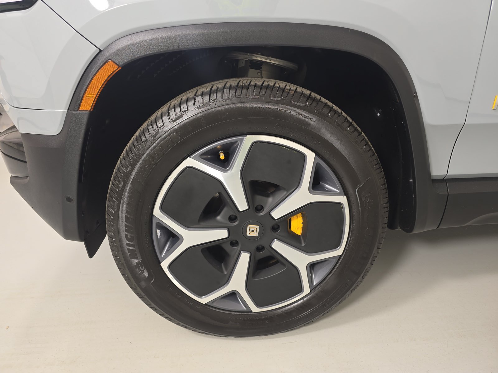 Used 2024 Rivian R1S Adventure Quad AWD/4WD image 9