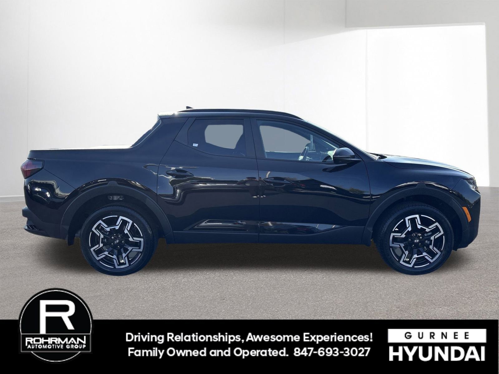 Used 2025 Hyundai Santa Cruz Limited image 11