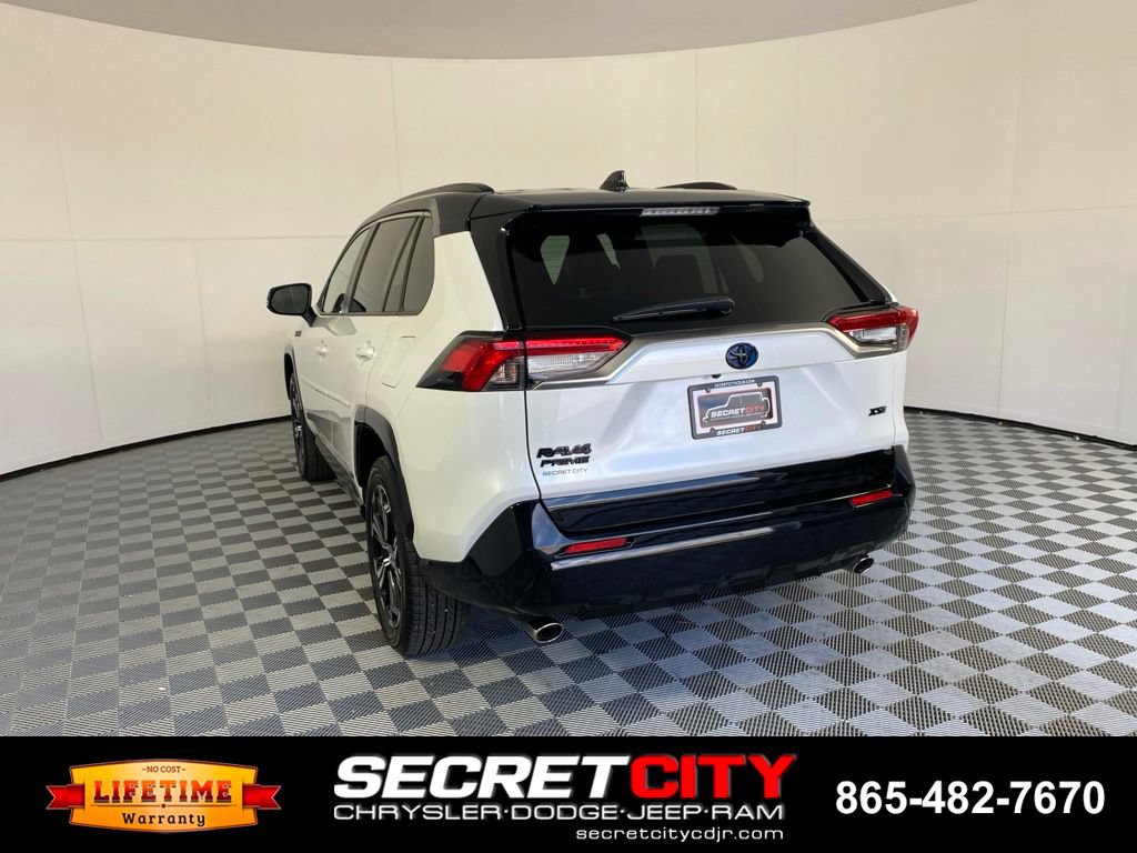Used 2023 Toyota RAV4 XSE w/ Weather Package AWD/4WD image 5