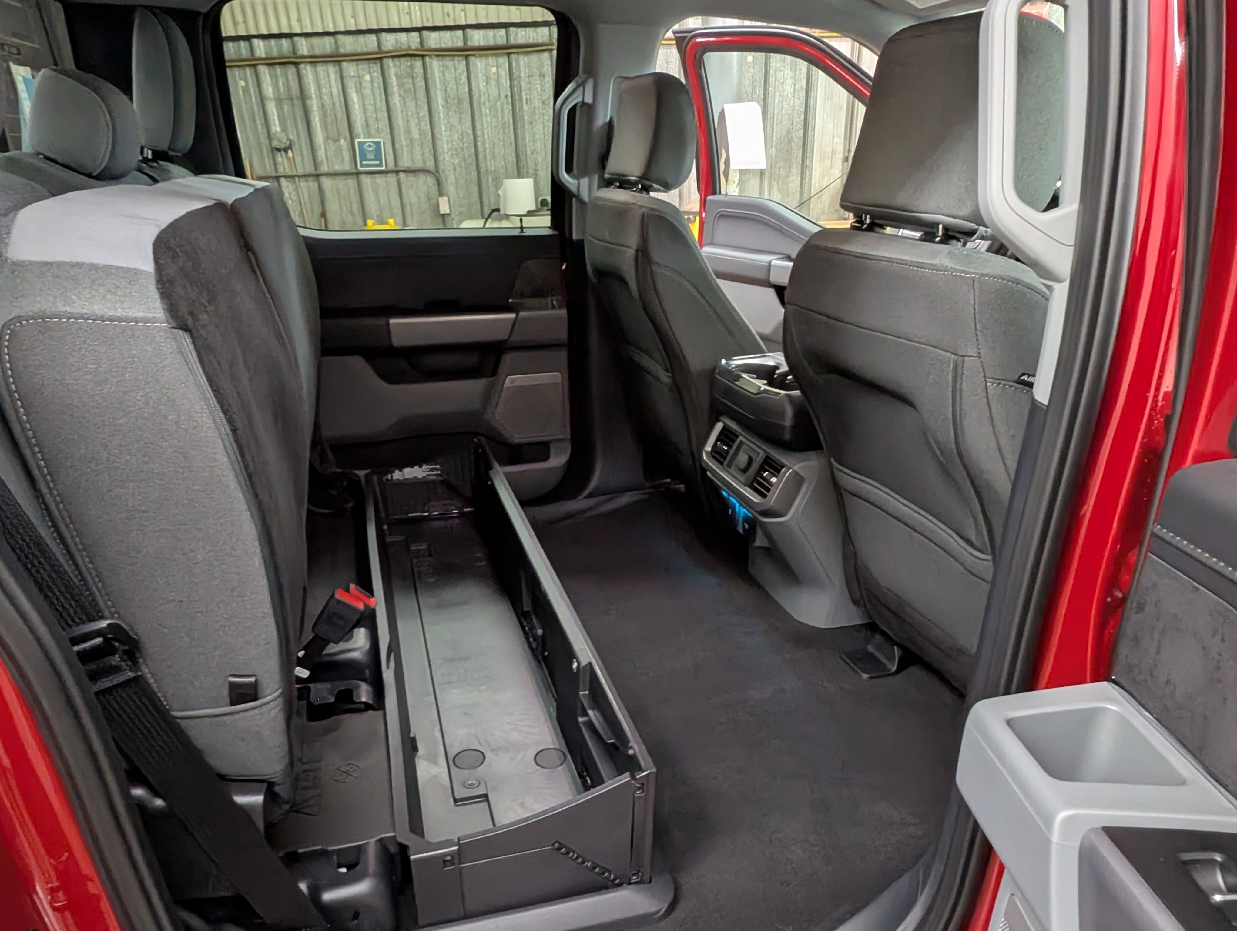 New 2025 Ford F150 XLT w/ Equipment Group 303A High image 15