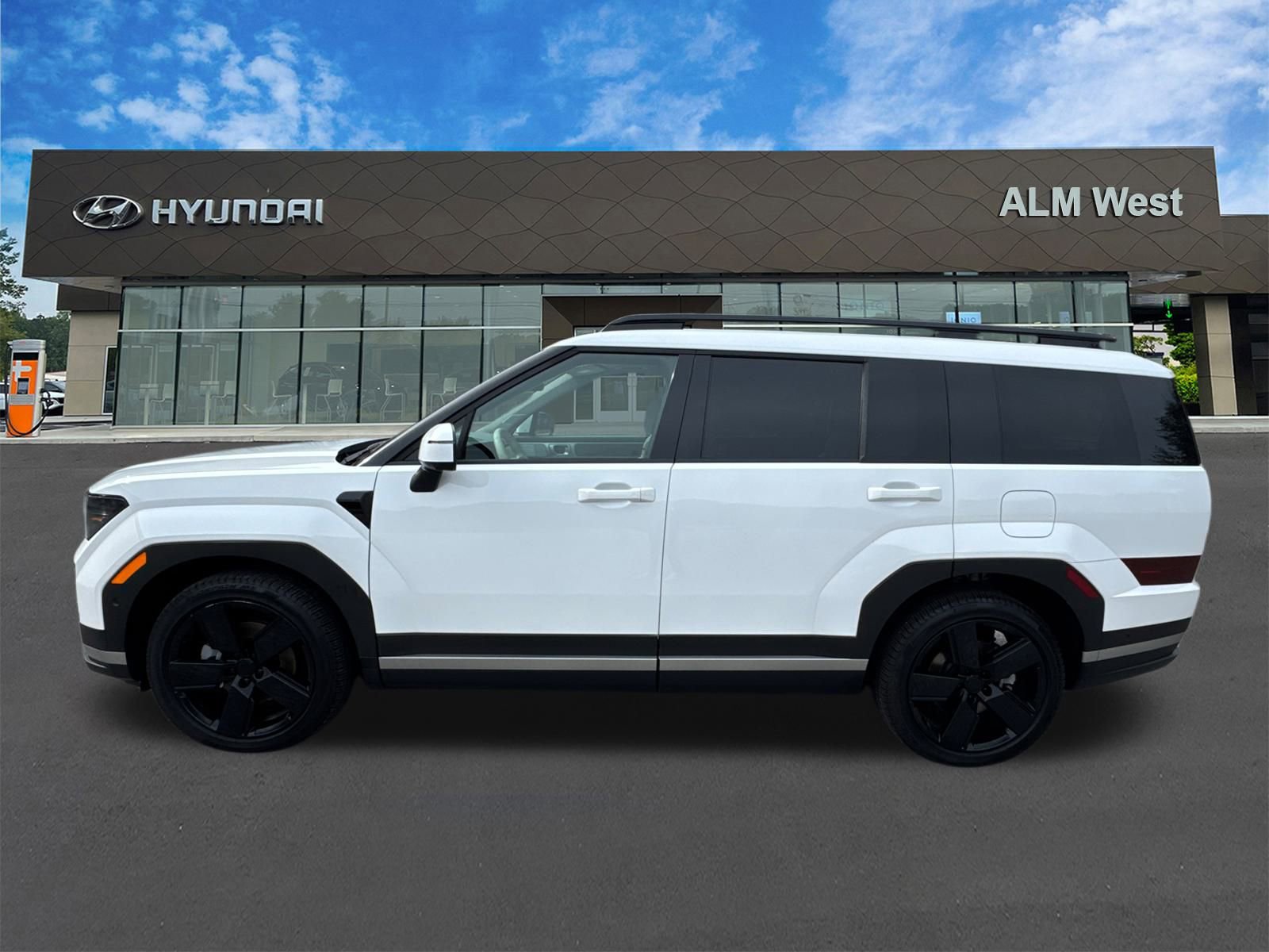 Used 2025 Hyundai Santa Fe Limited image 8