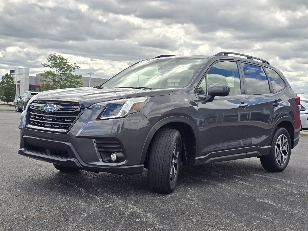 Used 2024 Subaru Forester Premium AWD/4WD image 12