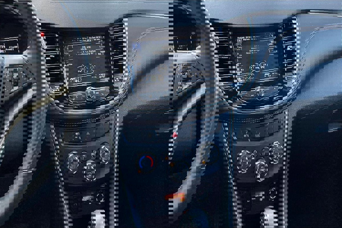 Used 2019 Chevrolet Trax LT w/ Redline Edition image 6