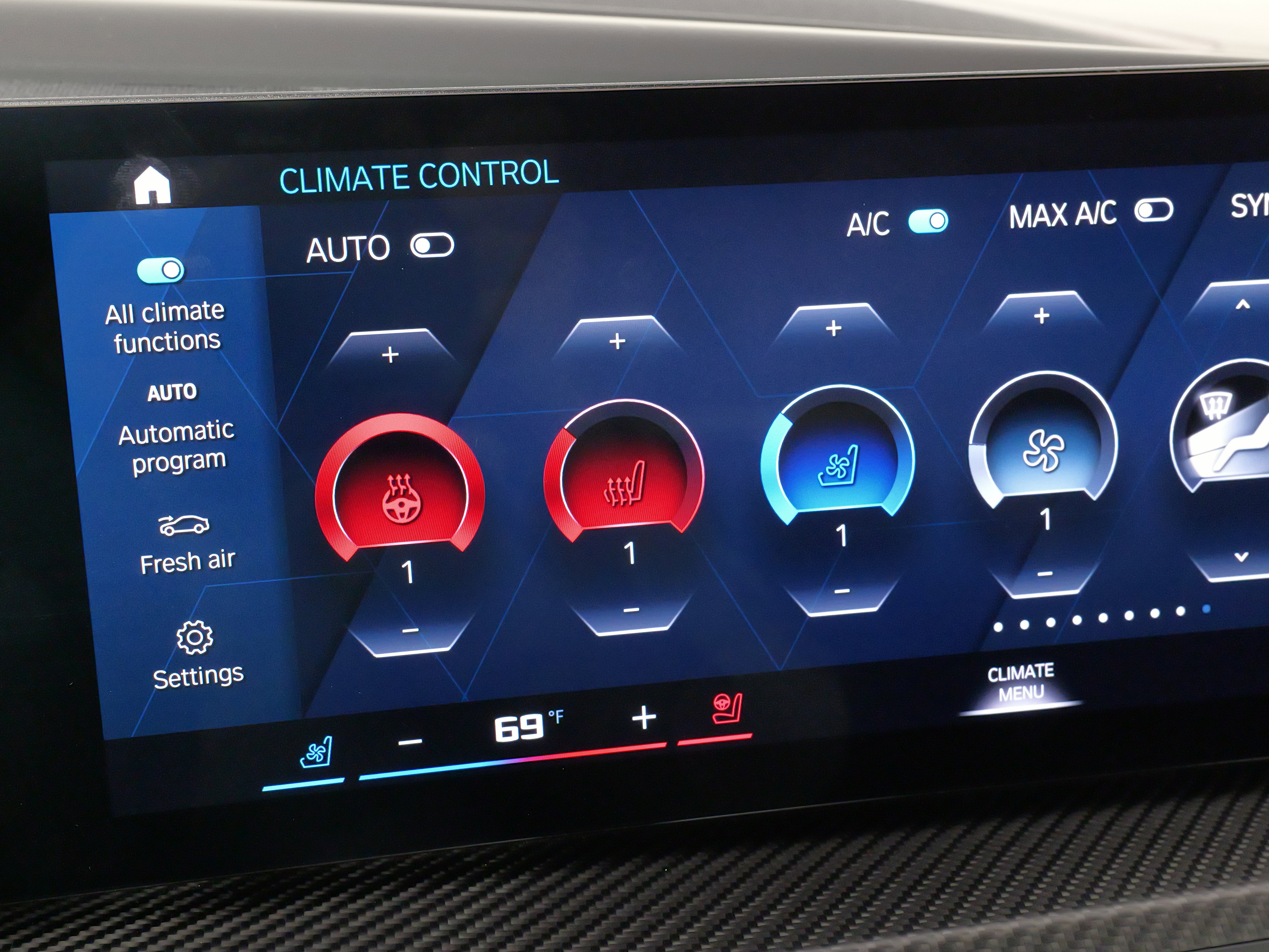 Used 2023 BMW XM w/ M Driver's Package AWD/4WD image 65