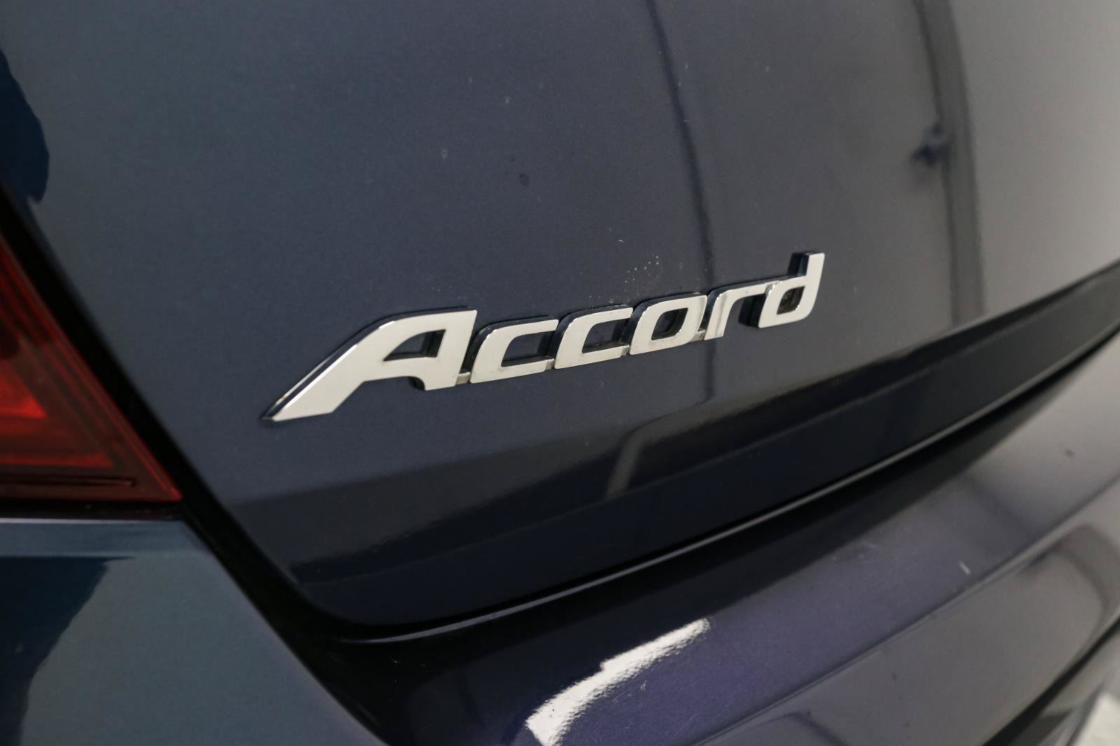 Used 2016 Honda Accord EX image 11
