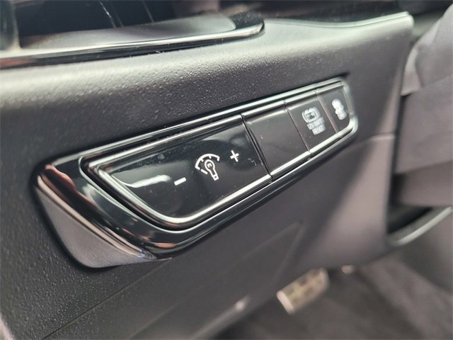 Used 2023 Kia Niro EX Touring image 19