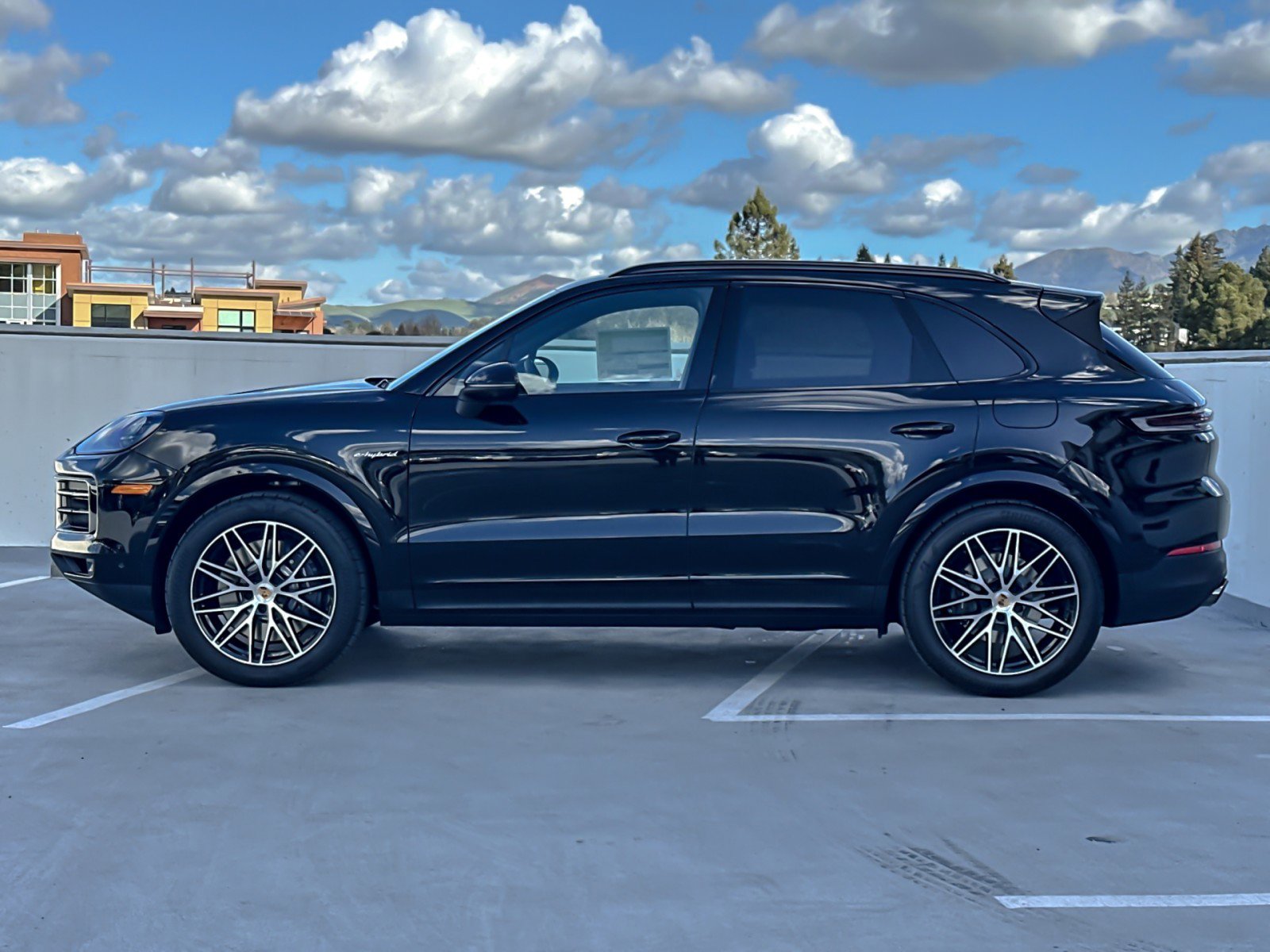 New 2026 Porsche Cayenne E-Hybrid image 2