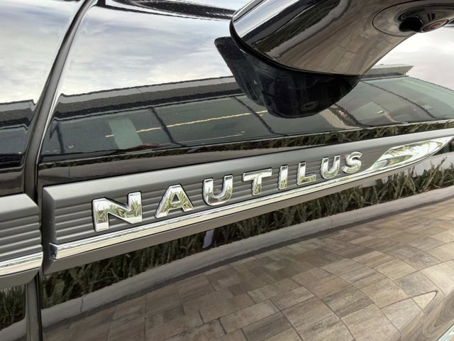 Certified 2023 Lincoln Nautilus Reserve FWD image 9