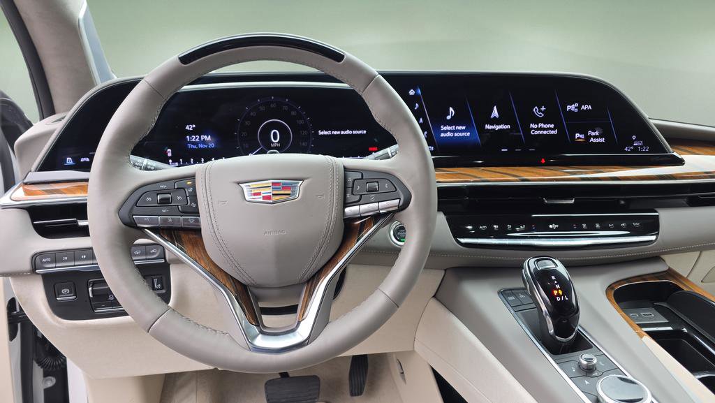 Certified 2024 Cadillac Escalade Sport Platinum w/ Heavy-Duty Trailer Package image 38