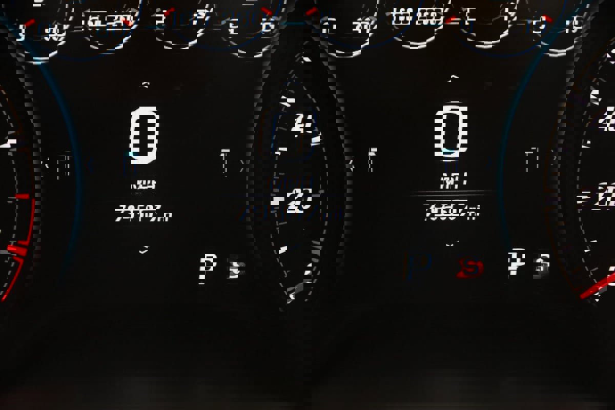 Used 2017 Chevrolet Camaro SS image 47