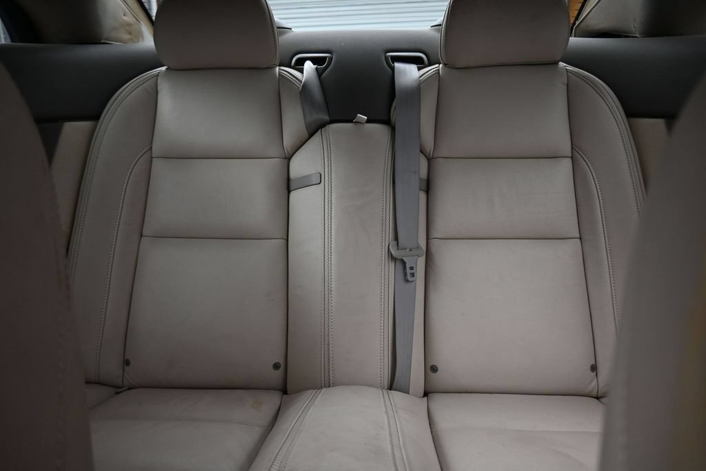 Used 2011 Volvo C70 T5 FWD image 22
