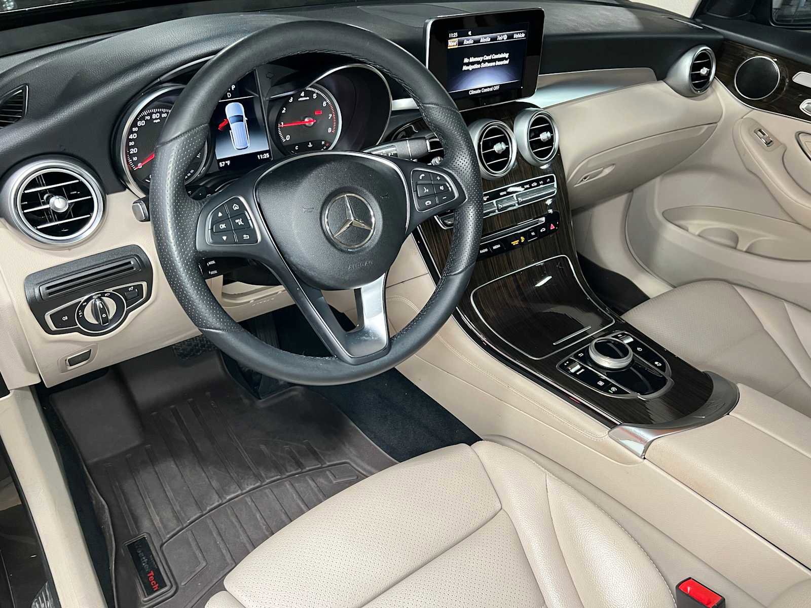 Used 2018 Mercedes-Benz GLC 300 image 23