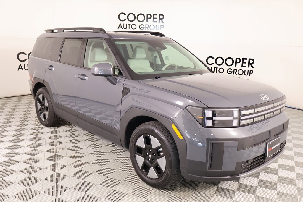 Used 2025 Hyundai Santa Fe SEL image 1