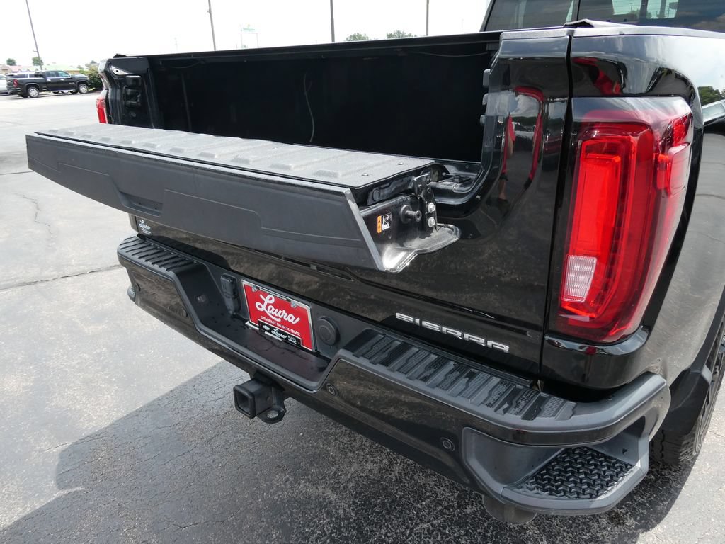 Certified 2022 GMC Sierra 3500 Denali w/ Denali Black Diamond Edition AWD/4WD image 18