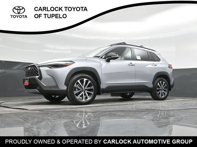 Used 2025 Toyota Corolla Cross XLE w/ Convenience Package AWD/4WD image 46