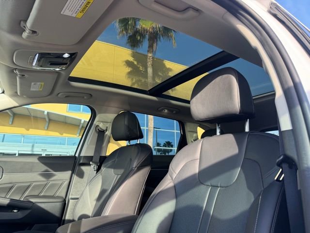 Used 2023 Kia Sorento SX image 21